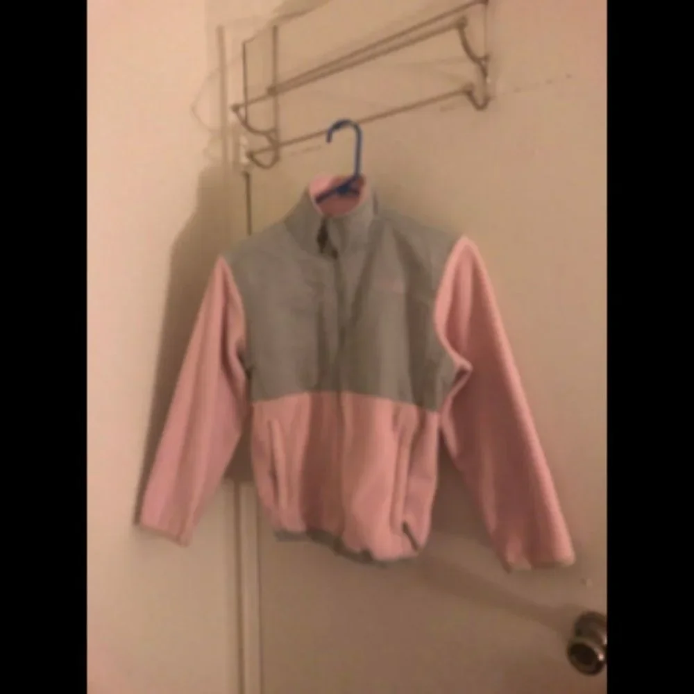 The North Face Gray Pink Girls Fleece Jacket Sz 10